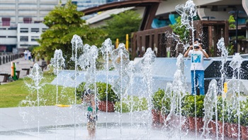 The dancing water fountain is a fun and interactive attraction in Kwun Tong Promenade.